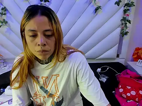 Snapshot of Sofii_Anal_ chatting on 23, 9, 2025 Sofii Anal online show from 23, 9, 2025