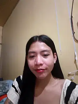 Snapshot of yumi_yum chatting on 13, 4, 2026 yumi yum online show from 13, 4, 2026