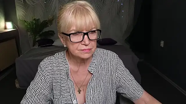 Sabina Ros online show from 15, 9, 2025