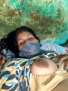 Love-pari077 online show from 10, 9, 2025