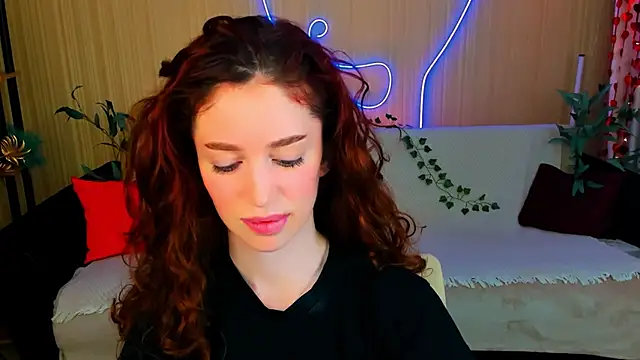 ChristinaConteeree online show from 27, 3, 2026