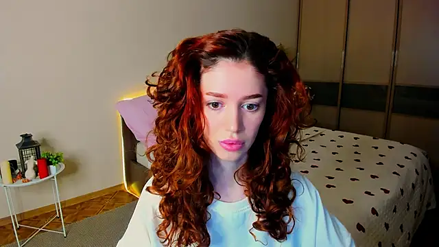 ChristinaConteeree online show from 20, 4, 2026