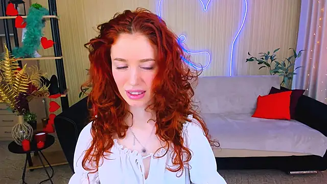 ChristinaConteeree online show from 29, 6, 2026