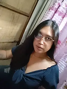 Snapshot of Romantic_Sabrina chatting on 8, 7, 2026 Romantic Sabrina online show from 8, 7, 2026