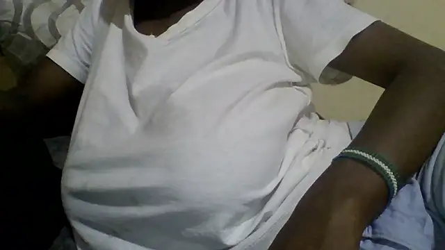 Snapshot of sexyonettt chatting on 27, 9, 2025 sexyonettt online show from 27, 9, 2025