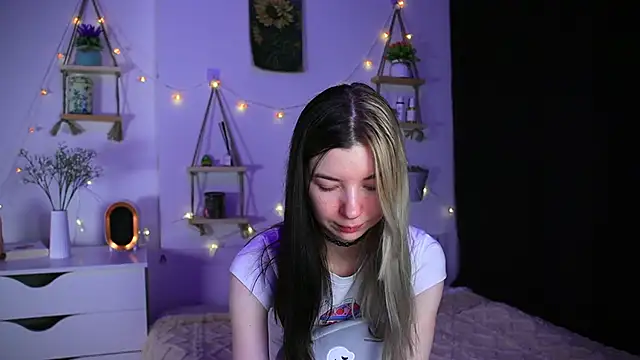 EmmieBlade online show from 12, 10, 2025