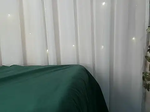 angelainparis28 online show from 4, 12, 2025