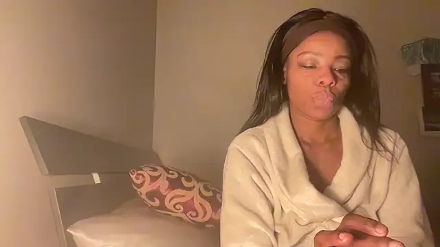 Snapshot of Peachyz69 chatting on 15, 2, 2026 Peachyz69 online show from 15, 2, 2026