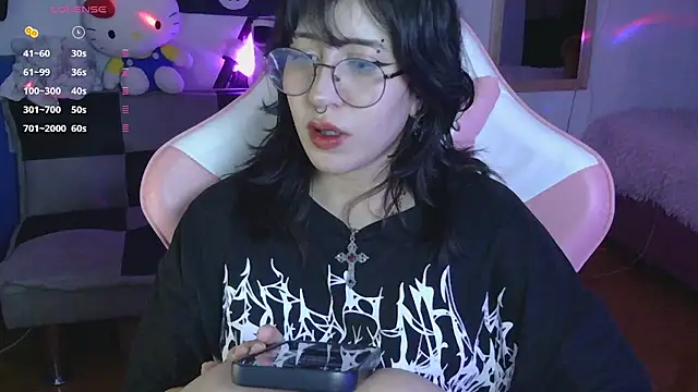 Snapshot of Hachiko_Love chatting on 2, 7, 2026 Hachiko Love online show from 2, 7, 2026