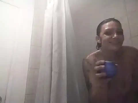 Snapshot of SparklesB1tch chatting on 21, 10, 2025 SparklesB1tch online show from 21, 10, 2025