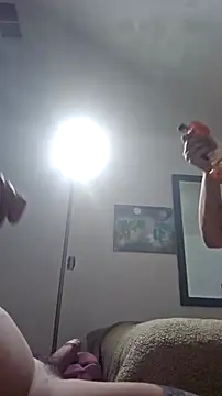 Snapshot of SparklesB1tch chatting on 3, 12, 2025 SparklesB1tch online show from 3, 12, 2025