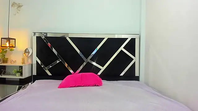 iisabella noa online show from 10, 9, 2025