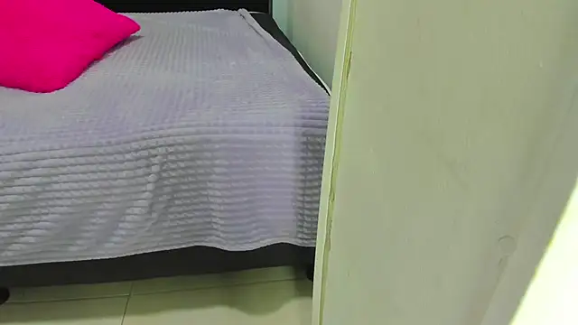 iisabella noa online show from 2, 10, 2025