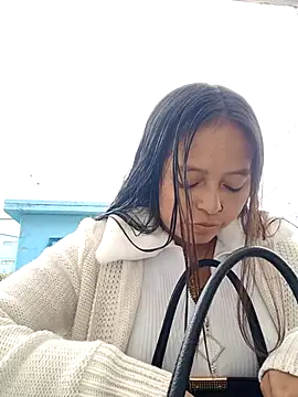 Snapshot of LunaHot_777 chatting on 17, 9, 2025 LunaHot 777 online show from 17, 9, 2025