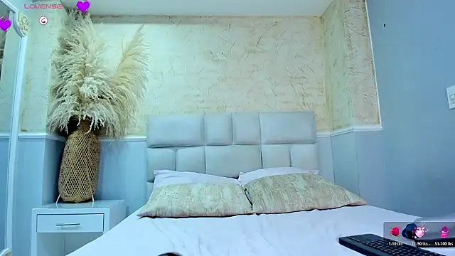 CristineCaru online show from 5, 2, 2026