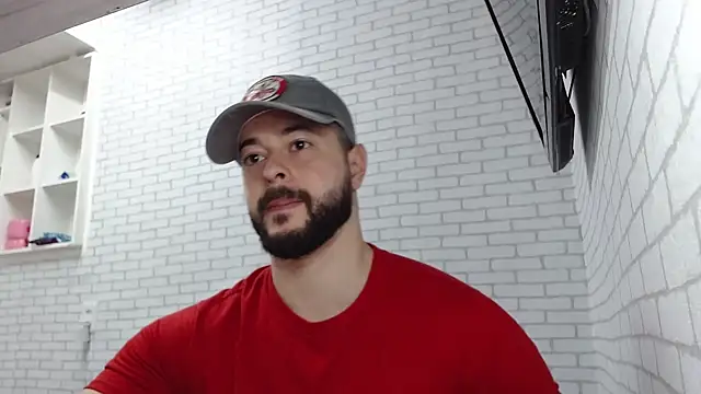 Snapshot of BombeiroHotx chatting on 12, 11, 2025 BombeiroHotx online show from 12, 11, 2025