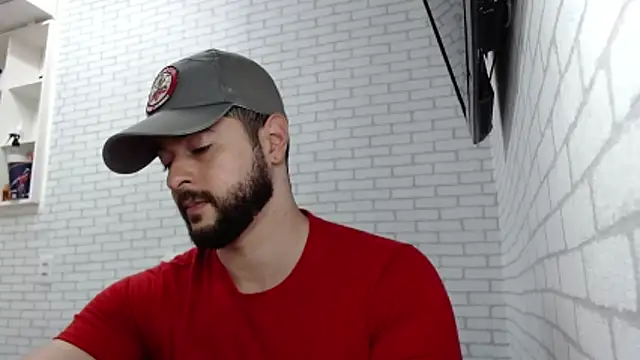 Snapshot of BombeiroHotx chatting on 26, 11, 2025 BombeiroHotx online show from 26, 11, 2025