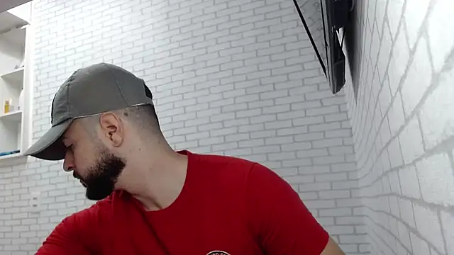 Snapshot of BombeiroHotx chatting on 3, 12, 2025 BombeiroHotx online show from 3, 12, 2025