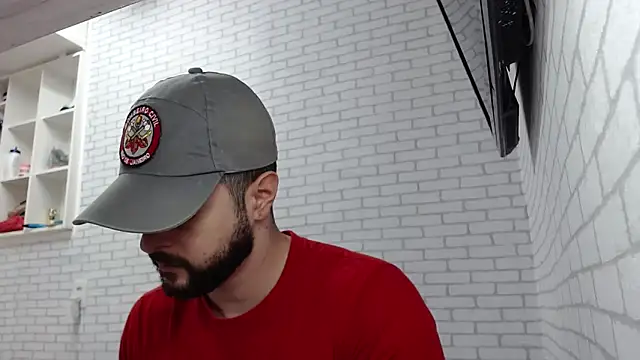 Snapshot of BombeiroHotx chatting on 15, 12, 2025 BombeiroHotx online show from 15, 12, 2025