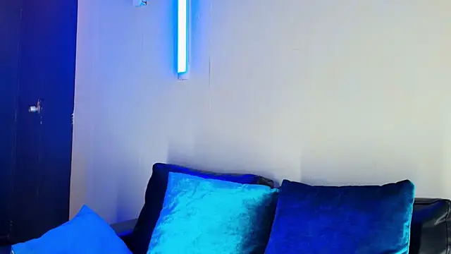  DantFox  online show from 17, 10, 2025