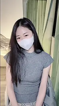 Snapshot of Ninii-b chatting on 3, 11, 2025 Ninii-b online show from 3, 11, 2025