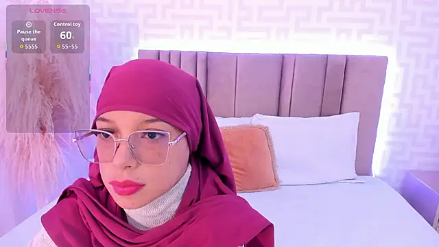 naishaa  online show from 1, 4, 2026