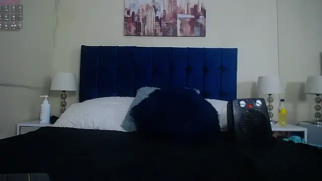 Emma Foxi online show from 21, 11, 2025