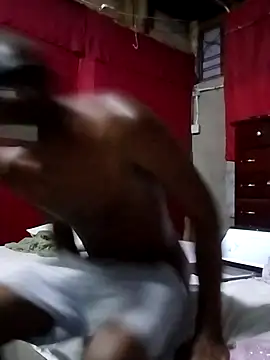 Snapshot of Steehood chatting on 20, 11, 2025 Steehood online show from 20, 11, 2025