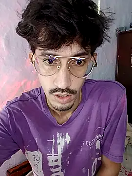 Snapshot of Dilanstrawberry chatting on 27, 10, 2025 Dilanstrawberry online show from 27, 10, 2025