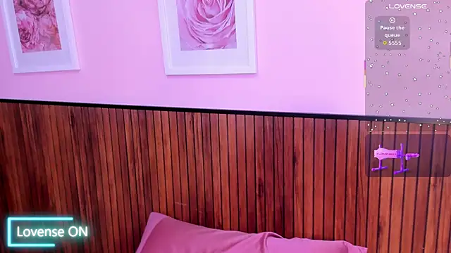 dalia roses online show from 19, 11, 2025