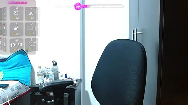 Snapshot of haashkyo chatting on 13, 9, 2025 haashkyo online show from 13, 9, 2025