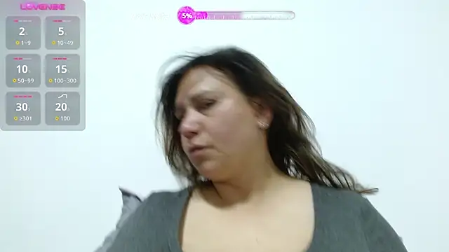 Snapshot of haashkyo chatting on 5, 11, 2025 haashkyo online show from 5, 11, 2025