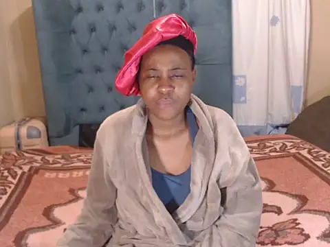 Snapshot of EbonyEssence chatting on 25, 7, 2026 EbonyEssence online show from 25, 7, 2026