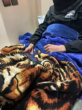 Yasar-Xxxl online show from 20, 2, 2026