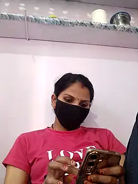 poojam93 online show from 1, 11, 2025