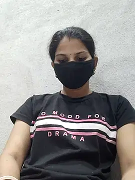 poojam93 online show from 1, 6, 2026