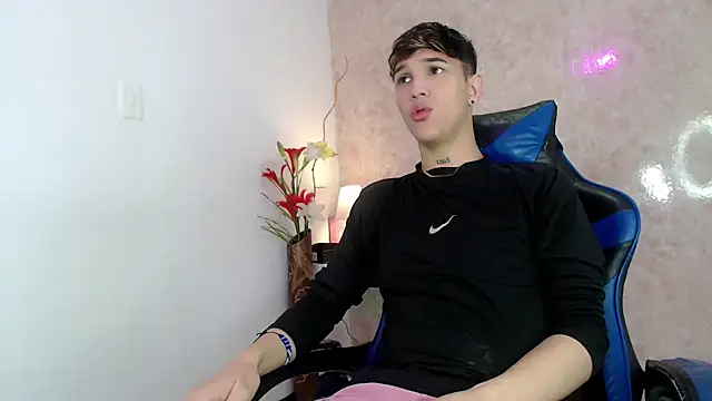 Snapshot of AustinPrice chatting on 1, 10, 2025 AustinPrice online show from 1, 10, 2025