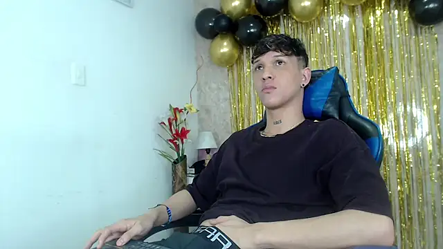 Snapshot of AustinPrice chatting on 17, 10, 2025 AustinPrice online show from 17, 10, 2025
