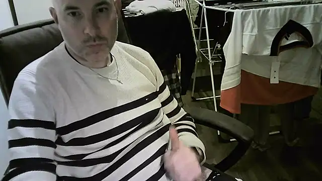 Chrisprngr online show from 25, 3, 2026