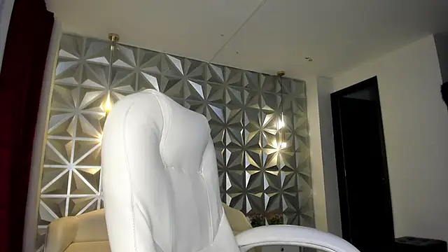 hellen tease online show from 18, 12, 2025