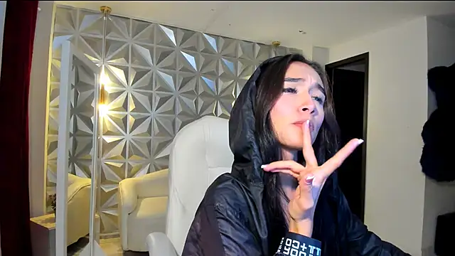 Snapshot of hellen_tease chatting on 21, 4, 2026 hellen tease online show from 21, 4, 2026