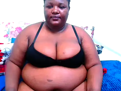 Snapshot of ChubbyBoobsxxx chatting on 8, 10, 2025 ChubbyBoobsxxx online show from 8, 10, 2025