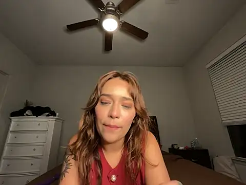 Snapshot of eurydicee chatting on 7, 10, 2025 eurydicee online show from 7, 10, 2025