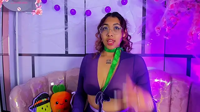 Snapshot of Olivejoness chatting on 23, 10, 2025 Olivejoness online show from 23, 10, 2025