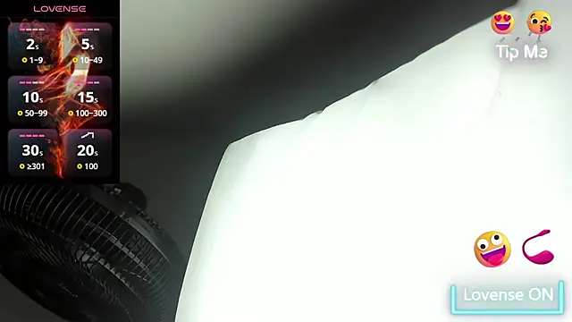 Snapshot of sweet__vanessa1 chatting on 25, 9, 2025 sweet vanessa1 online show from 25, 9, 2025