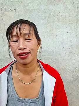 Snapshot of ngocngoc_cute chatting on 12, 10, 2025 ngocngoc cute online show from 12, 10, 2025