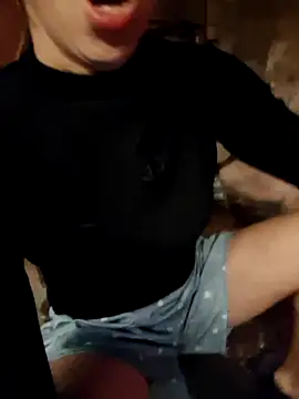 Snapshot of ngocngoc_cute chatting on 26, 10, 2025 ngocngoc cute online show from 26, 10, 2025