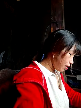 Snapshot of ngocngoc_cute chatting on 6, 11, 2025 ngocngoc cute online show from 6, 11, 2025