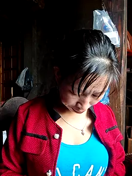 Snapshot of ngocngoc_cute chatting on 8, 11, 2025 ngocngoc cute online show from 8, 11, 2025