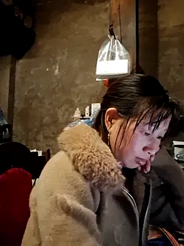 Snapshot of ngocngoc_cute chatting on 11, 11, 2025 ngocngoc cute online show from 11, 11, 2025